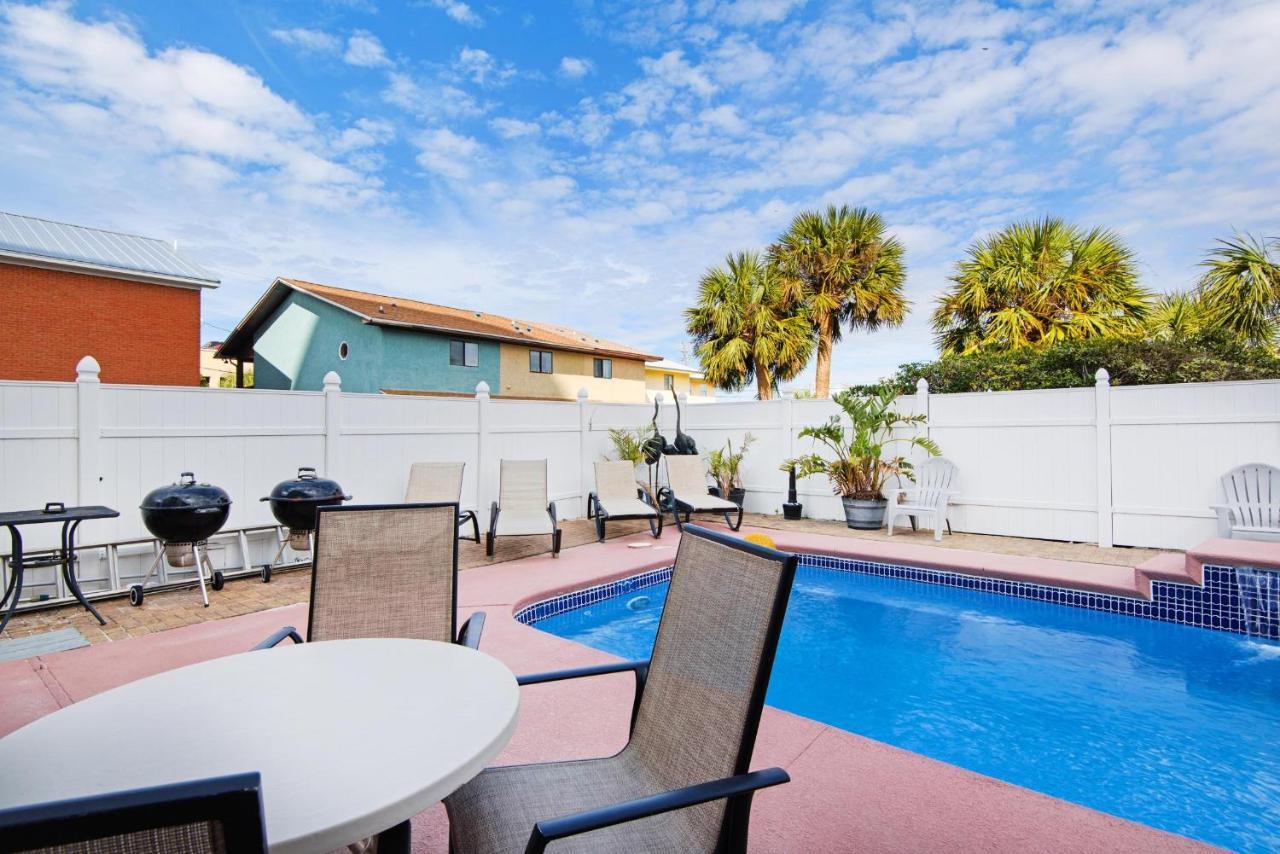 Gulfside #1 Apartment